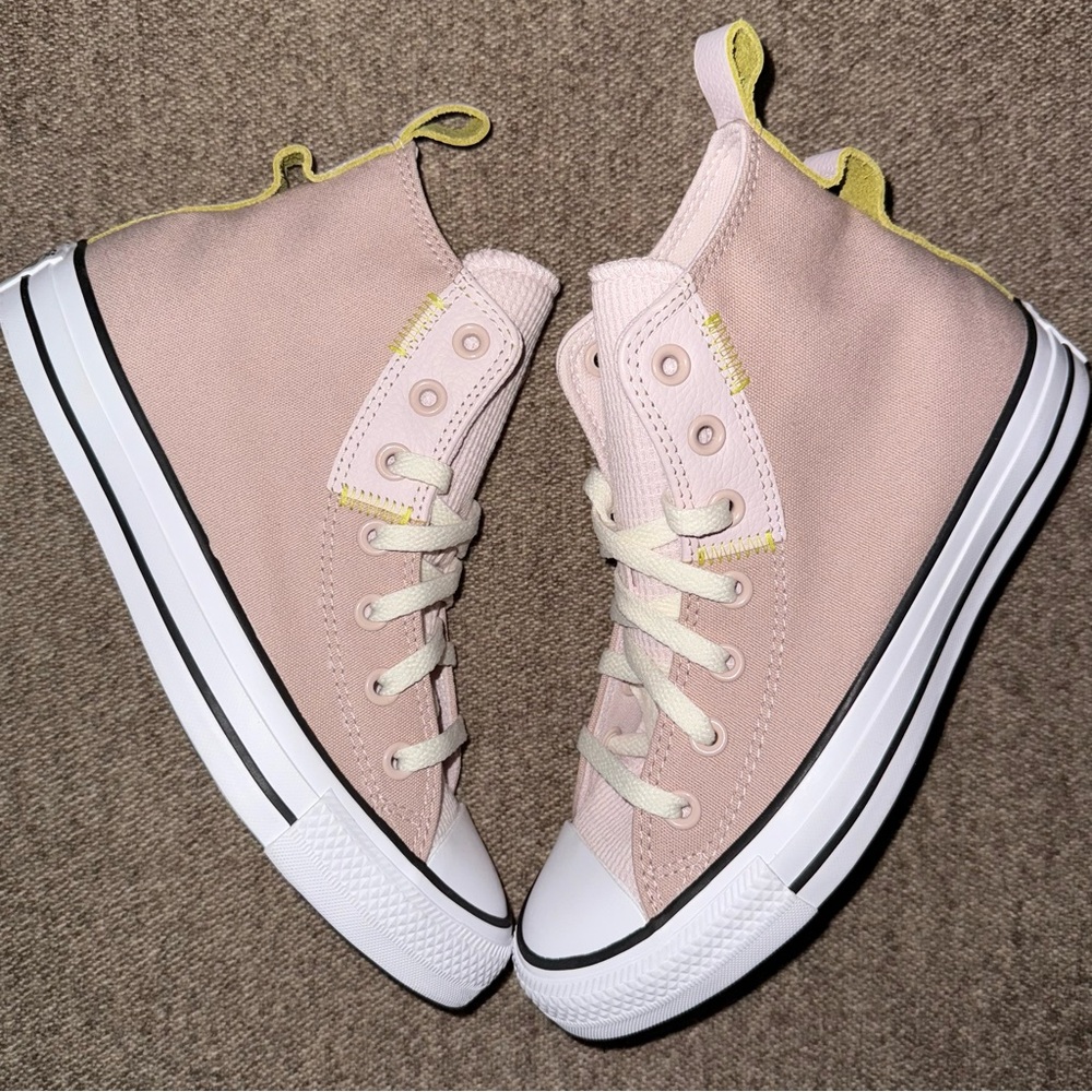 Converse Chuck Taylor All Star High Pink Soft Pastel White Black size 8 NEW